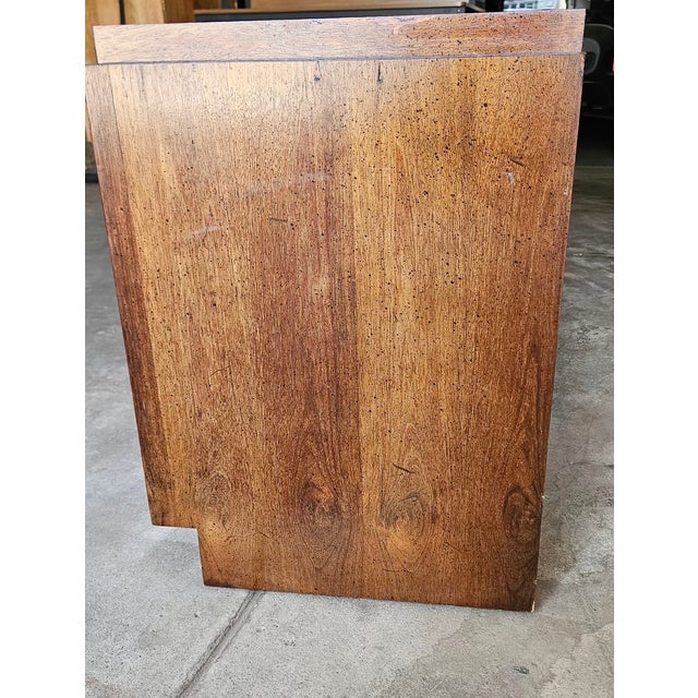 Vintage Lane Altavista Staccato Walnut Nightstands – Pair For Sale - Image 15 of 18