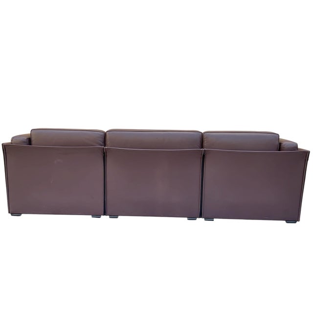 Mid Century Modern 405 Duc Sofa by Mario Bellini for Cassina in Plum Leather Decorate your living room with this beautiful...