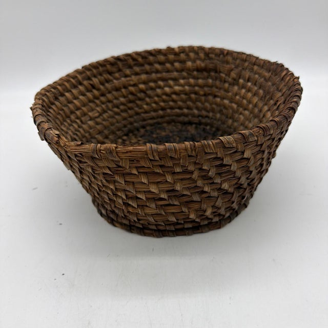Antique Pennsylvania Coiled Rye Straw Basket, 19th Century, Lancaster County For Sale - Image 13 of 13