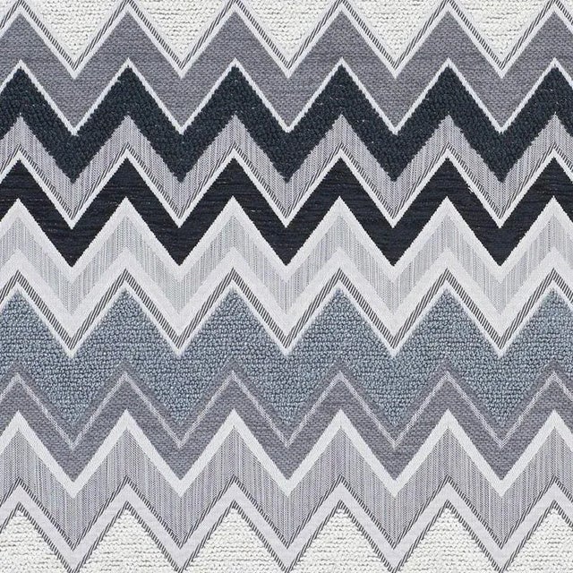 Sample - Schumacher Zenyatta Mondatta Ii Fabric in Charcoal For Sale