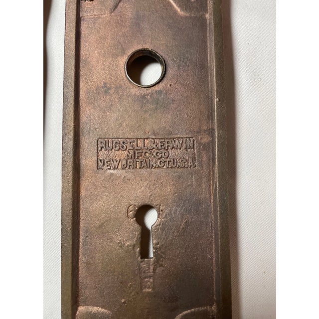 Share Pair Antique Ornate 1800's Bronze Escutcheon Door Knob Hardware Backplate Mount For Sale - Image 10 of 10