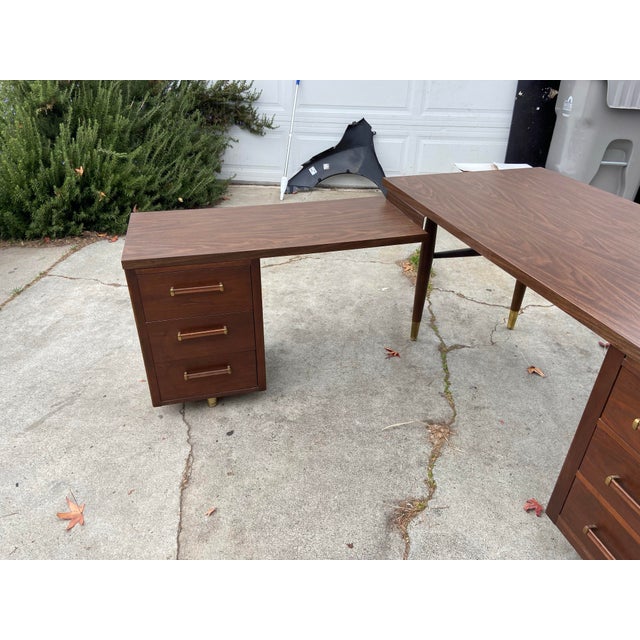 Alma Vintage Mid Century Modern L Shape Executive Desk For Sale In Sacramento - Image 6 of 12
