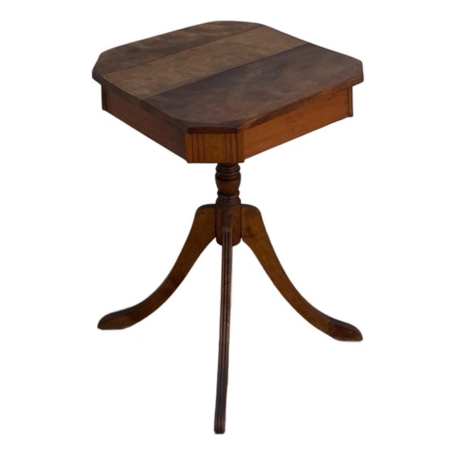 Vintage Federal Revival Wood Pedestal Side Table With Traditional Carved Details For Sale