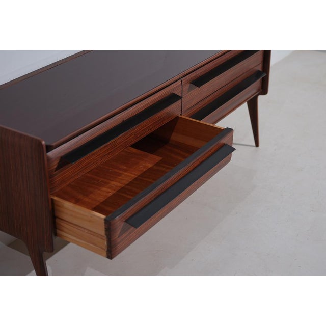 1950s Mid-Century Modern Italian Striped Wood Dresser with Glass Top, 1950s For Sale - Image 5 of 9