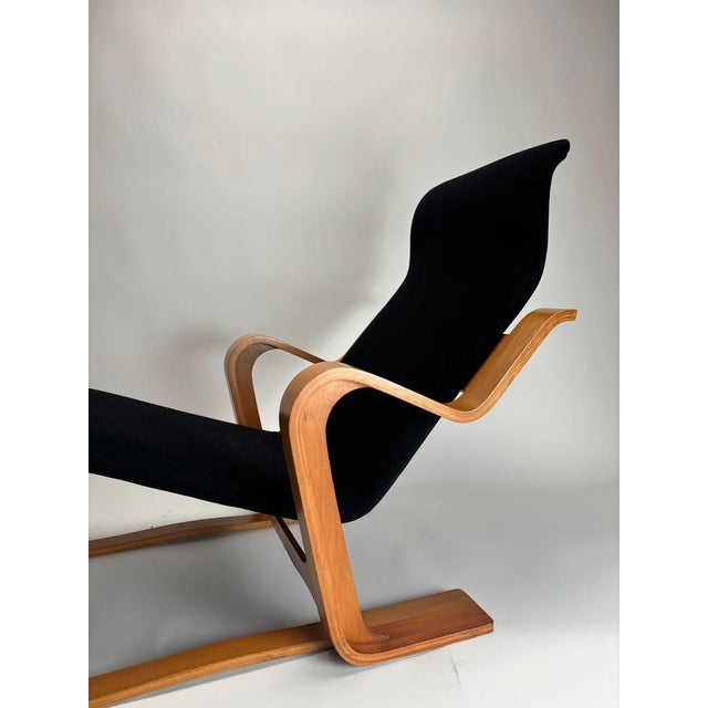 Marcel Breuer Isokon Lounge Chair by Marcel Breuer for Knoll, 1970s For Sale - Image 4 of 12