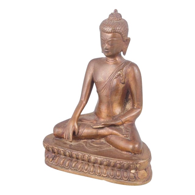 19th Century Seated Buddha Figure in Bronze with Classical Meditative Pose For Sale