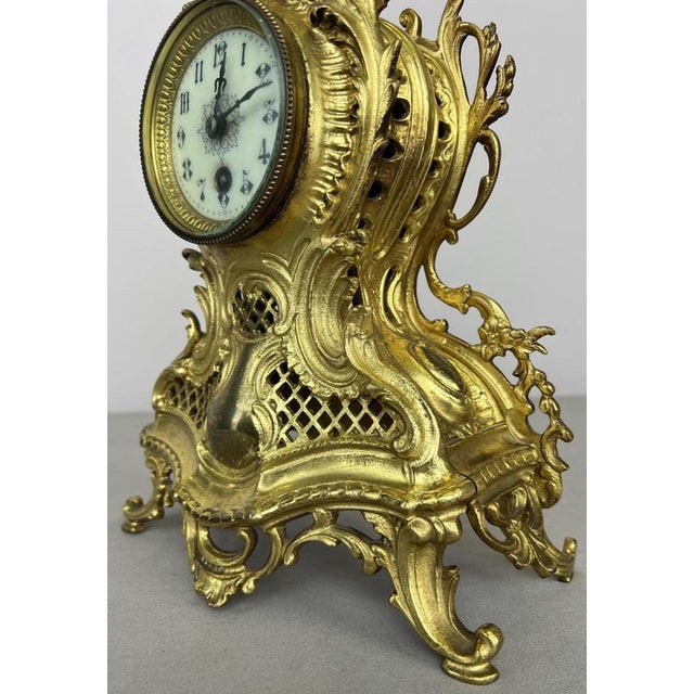 French Ornate Brass Mantel Clock with Key For Sale - Image 11 of 16
