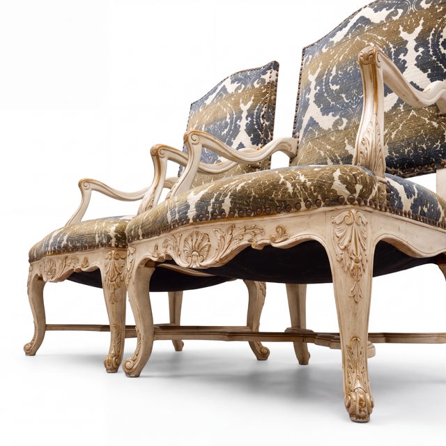 Early French Louis XV Style Bergere Chairs Shell Apron Cerused Finish - Pair For Sale - Image 9 of 10