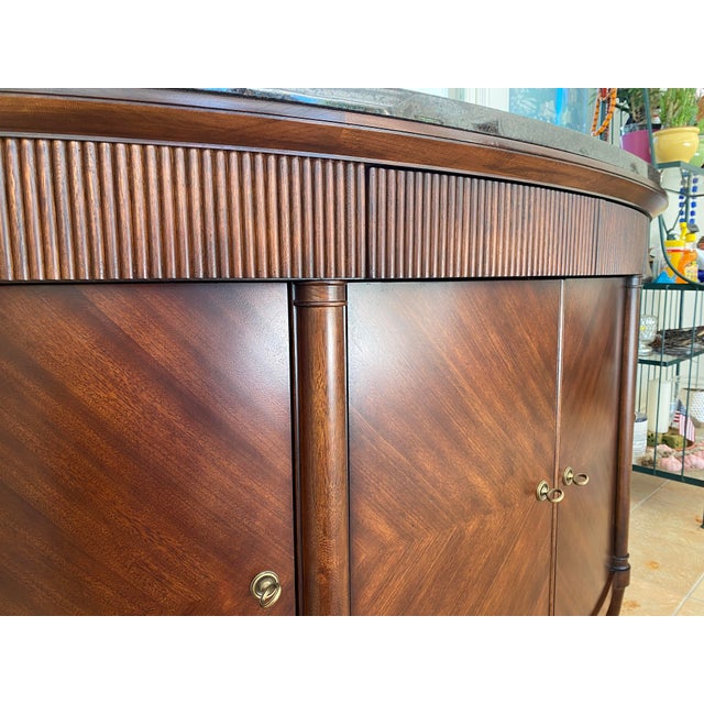 Traditional Bernhardt Wooden Buffet With Mirror For Sale In Detroit - Image 6 of 18