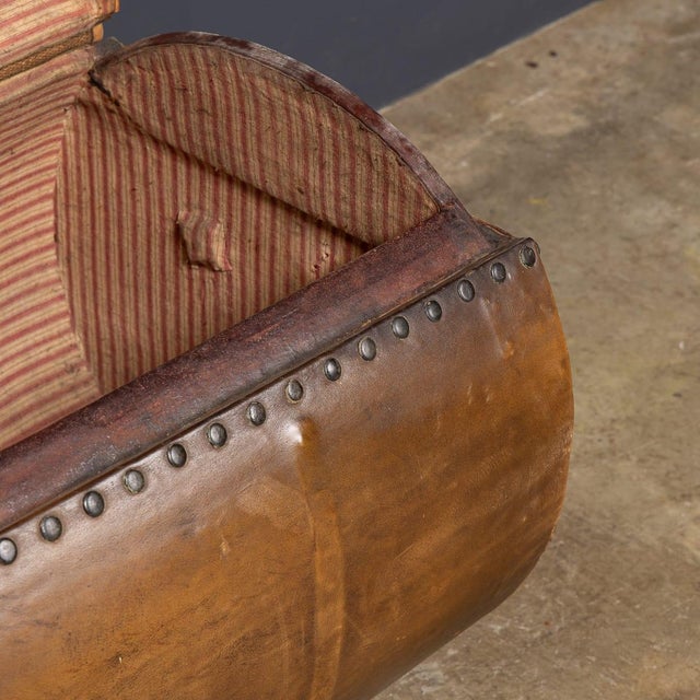 Antique 18th Century Cylindrical Coach Trunk, 1700s For Sale - Image 17 of 18