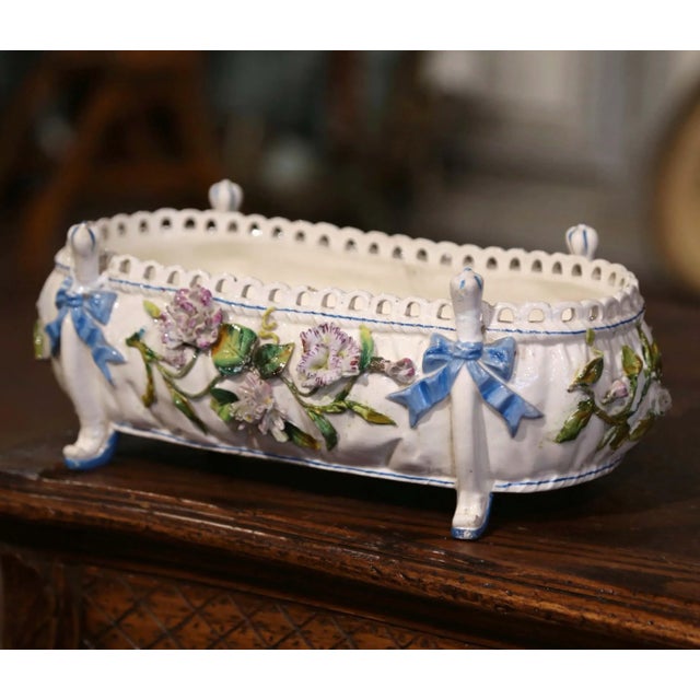 This beautiful and colorful Majolica cache pot was crafted in France, circa 1880. A Classic example of French barbotine...