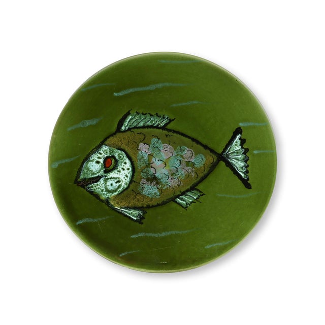Mid 20th Century 1960s French Fish Dinnerware Set, Service for 12 - 13 pcs For Sale - Image 5 of 7