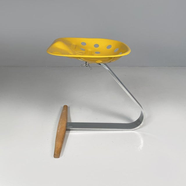 Mid-Century Modern Italian Mezzadro Stool by Achille and Pier Giacomo Castiglioni for Zanotta, 1960s For Sale - Image 3 of 18