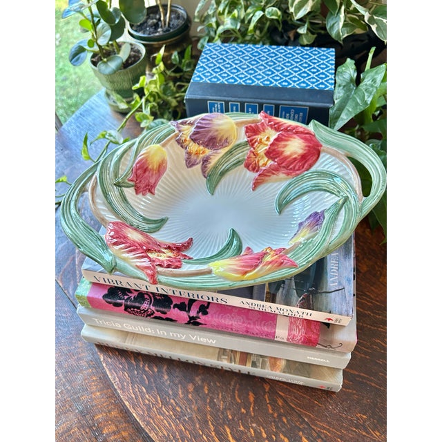 Art Nouveau 1995 Fitz and Floyd “Tulip Swan” 13” Serving Bowl For Sale - Image 3 of 11