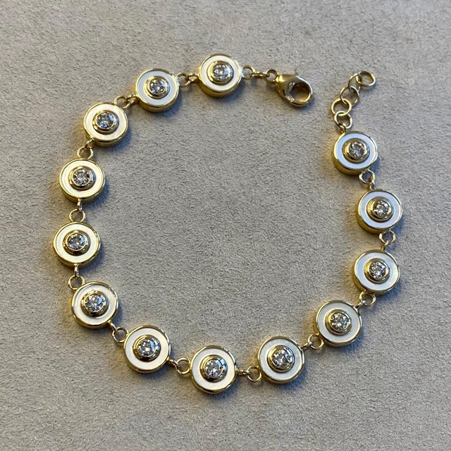 Gold Syna Yellow Gold Bracelet with Mother of Pearl and Diamonds For Sale - Image 8 of 9