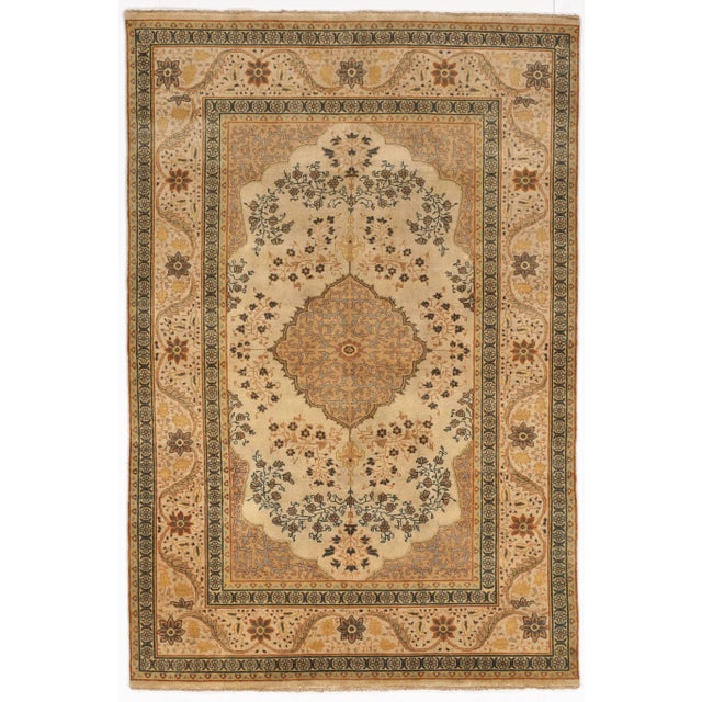 Early 21st Century Vintage Hand Knotted Woolen Rug. 4'x 6' For Sale - Image 13 of 13