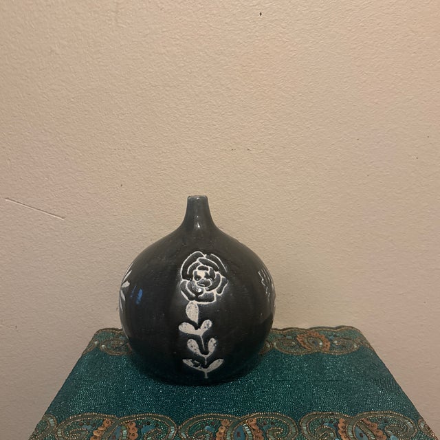 Ceramic Artisanal Black & Ivory Glazed Ovoid Pottery Vase – Hand-Painted Folk Floral Motif For Sale - Image 7 of 7