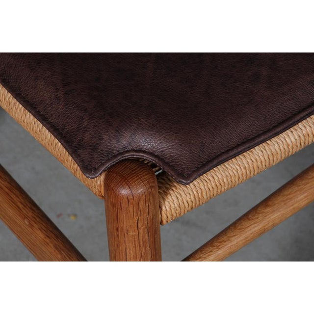 Cushion for Wishbone Chair in Mokka Leather by Hans J. Wegner For Sale - Image 3 of 6