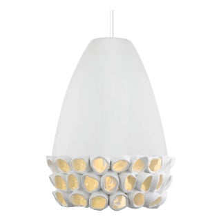 Reef Suspension Pendant in Conica in White For Sale
