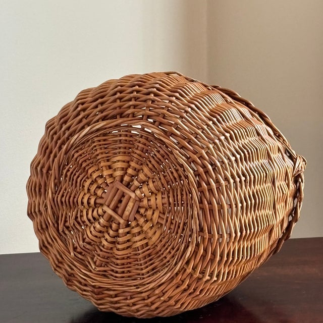 Mid-20th Century Round French-Style Gathering / Market Basket For Sale - Image 9 of 18