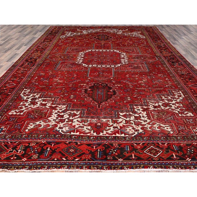 1960 10'2"x13'8" Penn Red Hand Knotted Clean All Wool Worn Down Vintage Persian Rug For Sale In New York - Image 6 of 12