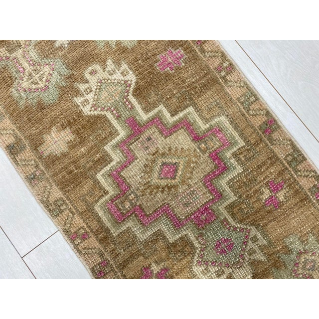 1960s Vintage Small Area Carpet For Sale - Image 5 of 6