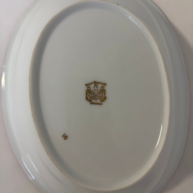 Neoclassical 1920s Royal Bayreuth Gold-Encrusted Porcelain Dinner Service for Six For Sale - Image 3 of 16