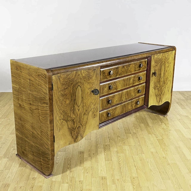 Art Deco Sideboard in Walnut Burl by Lupparelli Cicli Foligno, 1930s For Sale - Image 3 of 9