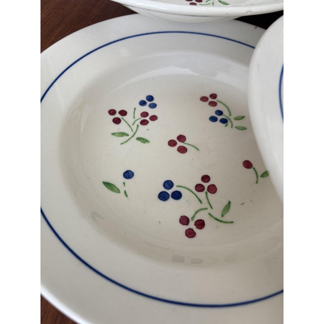 Vintage Red and Blue Odile Soup Plates from KG Lunéville, 1950s, Set of 8 For Sale - Image 4 of 8