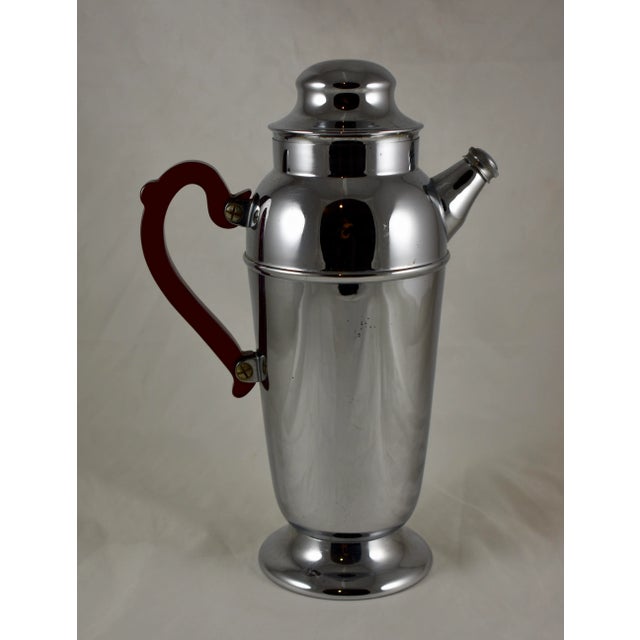 Mid-Century Modern Art Deco Style Chrome & Ruby Red Bakelite Cocktail Shaker For Sale - Image 3 of 13
