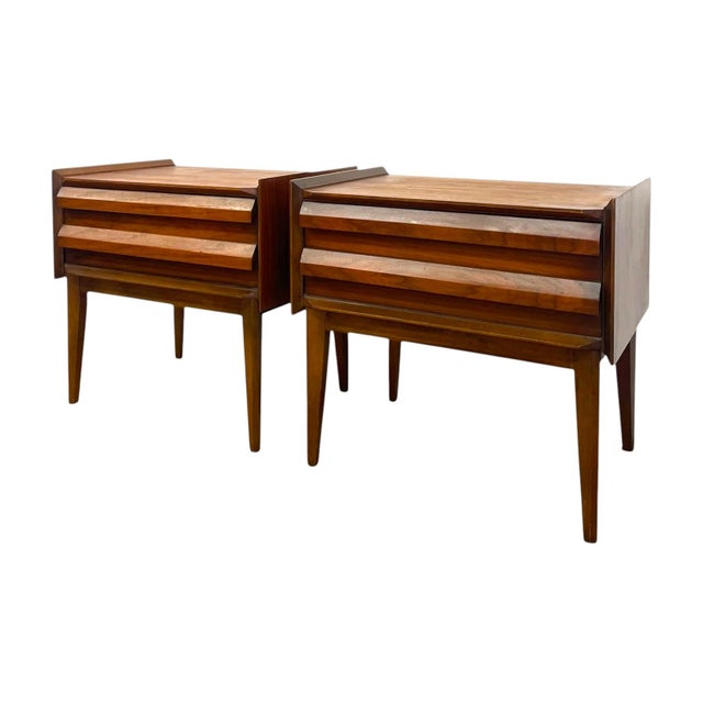 Vintage Lane First Edition Mid Century Modern Walnut Nightstand End Table Set by Lane Furniture, Pair For Sale In Seattle - Image 6 of 13