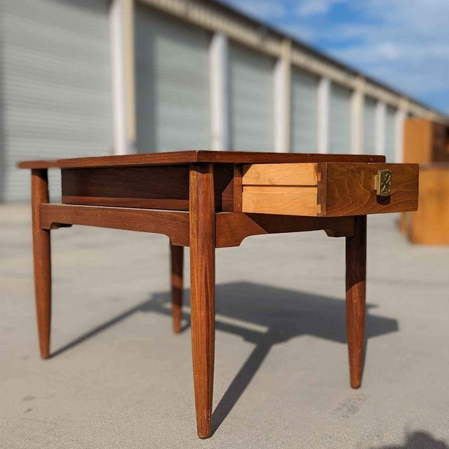 Wood Mid-Century Modern Solid Wood Side Table by Red Lion Table Co., 1960s For Sale - Image 7 of 8