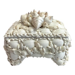White Footed Lidded Shell Box With Decorative Cluster on Top For Sale