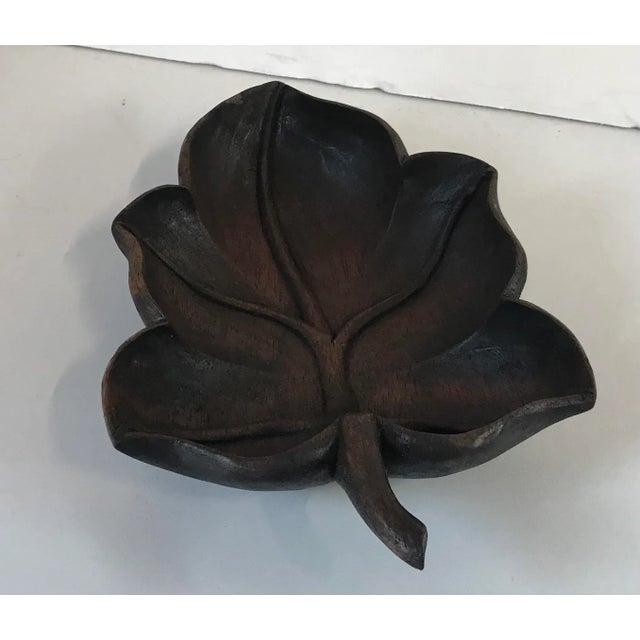 Vintage Hand Carved Wooden Leaf Shape Bowl For Sale In Dallas - Image 6 of 9