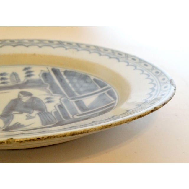 18th-Century English Figural Chinoiserie Charger Hand Painted For Sale - Image 10 of 11