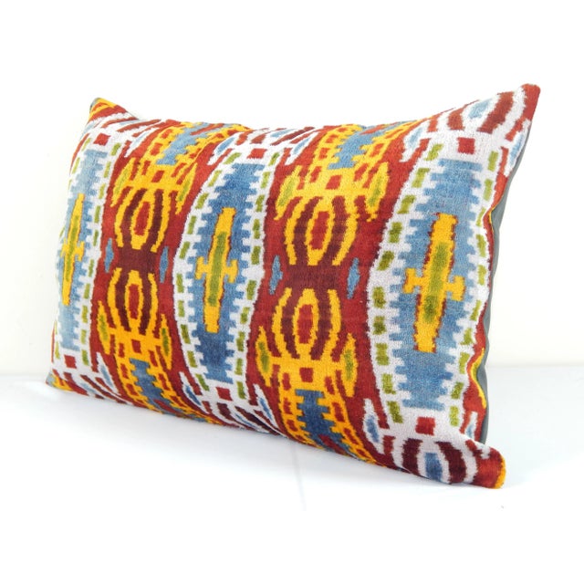 Mid-Century Modern Silk Velvet Ikat Accent Pillow For Sale - Image 3 of 8