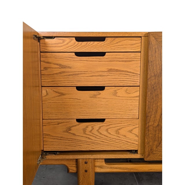 Mid-Century Modern Oak Buffet/Credenza by Edmond J. Spence "Coronation" Line, C1950s For Sale - Image 16 of 17