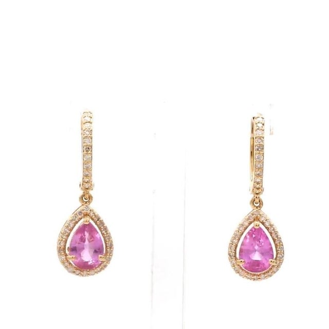 3.660 cts Natural pink sapphire and 0.41 cts diamond earrings in 18k gold For Sale - Image 4 of 18