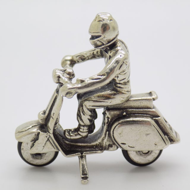 Italian Vintage Italian Handmade Genuine Silver Iconic Vespa Scooter Figurine Sculpture, Made in Arezzo (Ar, Tuscany) For Sale - Image 3 of 10