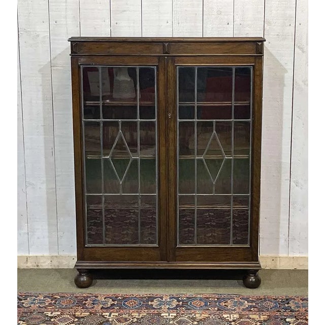 English Display Case in Oak For Sale - Image 16 of 16