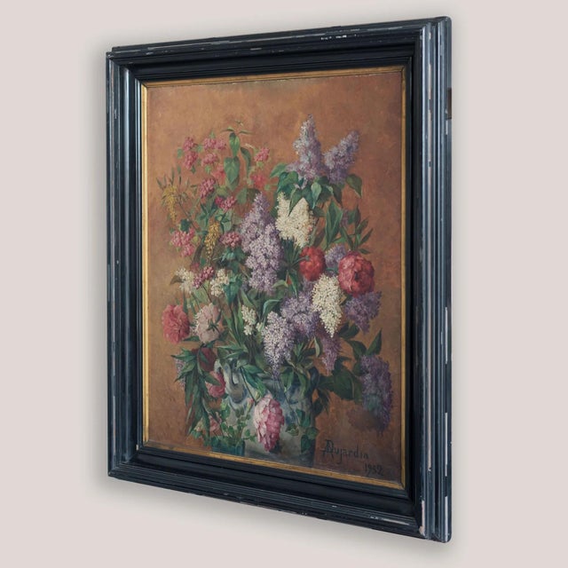 Floral Still Life in Vase, 1920s-1940s, Oil on Canvas For Sale - Image 4 of 11
