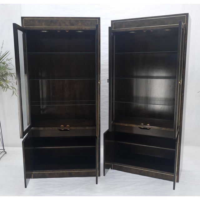 Pair of Dark Burl Wood Lighted Display Curio Cabinets Vitrines Mastercraft MINT For Sale - Image 12 of 18