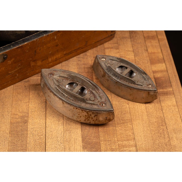 Early 20th Century Enterprise Manufacturing Sadiron Salesman Sample Set For Sale - Image 12 of 13