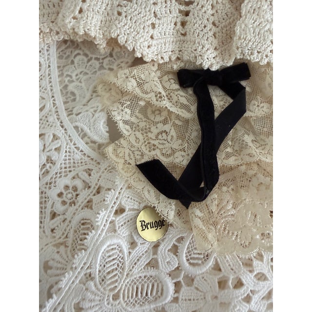 Vintage Handmade Brugge Belgian Lace Collar Collection With Lace Cravat in Original Neiman Marcus Box – Set of 5 For Sale - Image 13 of 17