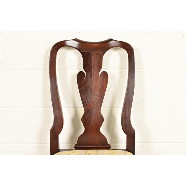 Henkel Harris Queen Anne Solid Mahogany Dining Chairs, Set of Four For Sale In South Bend - Image 6 of 14