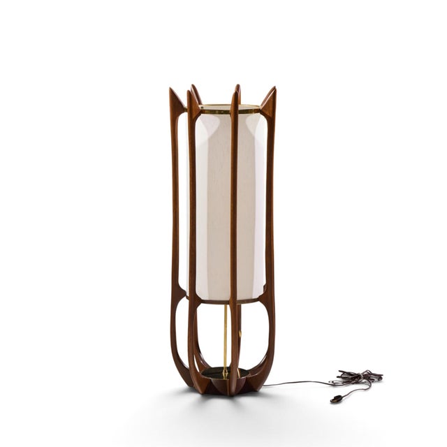 Mid-Century Modern Mid 20th Century Modeline Model 635 Mid Century Sculptured Walnut and Brass Table Lamp For Sale - Image 3 of 7