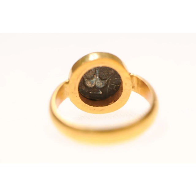 Gold 22K Gold Ring with Silver Dibol of Apollo, Size 4.75 For Sale - Image 8 of 9