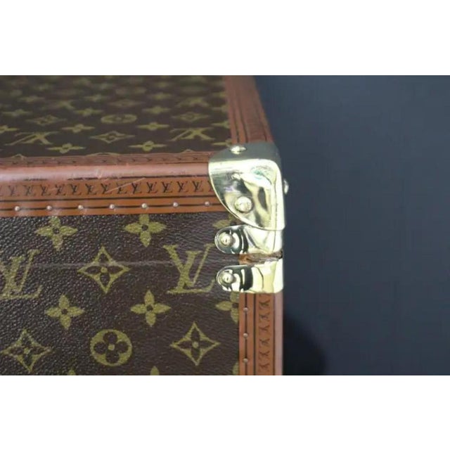 Trunk from Louis Vuitton, 1990s For Sale - Image 12 of 18