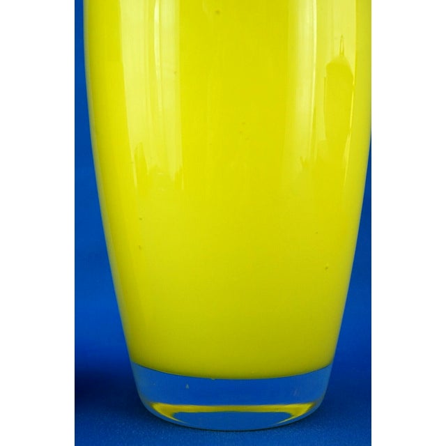 20th Century Large Yellow Glass Vase by Periev R. Pint, Barovier and Toso Collection, Czechoslovakia, 1980s For Sale - Image 16 of 18