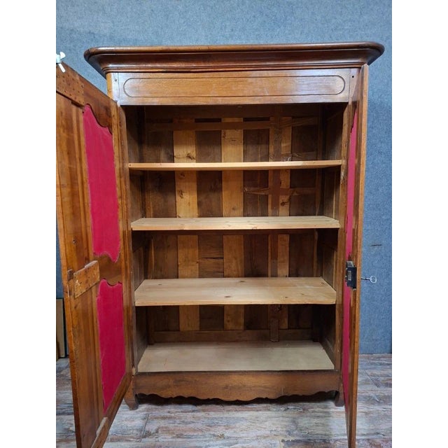 18th Century Louis XV Walnut Wardrobe, Bresse Region For Sale - Image 4 of 10